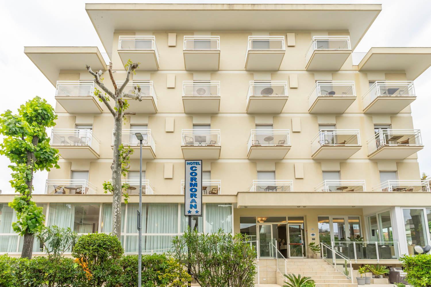 Hotel Cormoran Риччоне Экстерьер фото